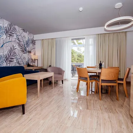 Luxury דירה נין